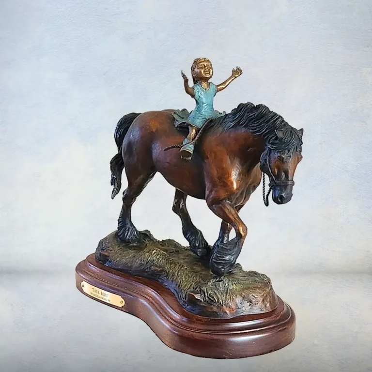 True Bliss 'Mini'_Cecilia McGuire